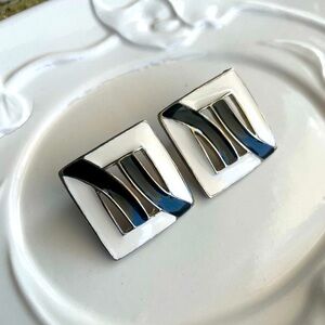 Vintage Black & White geometric Statement Earrings jewelry old money style